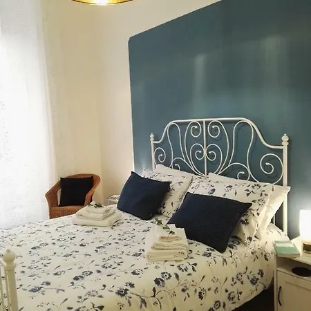 公寓 A Casa Di Chiara 那不勒斯