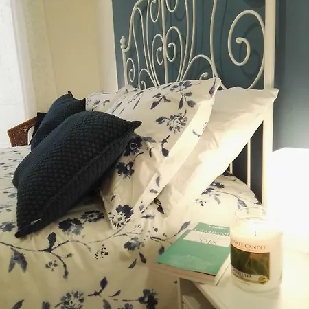 A Casa Di Chiara Napels