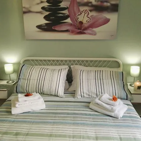A Casa Di Chiara Napels